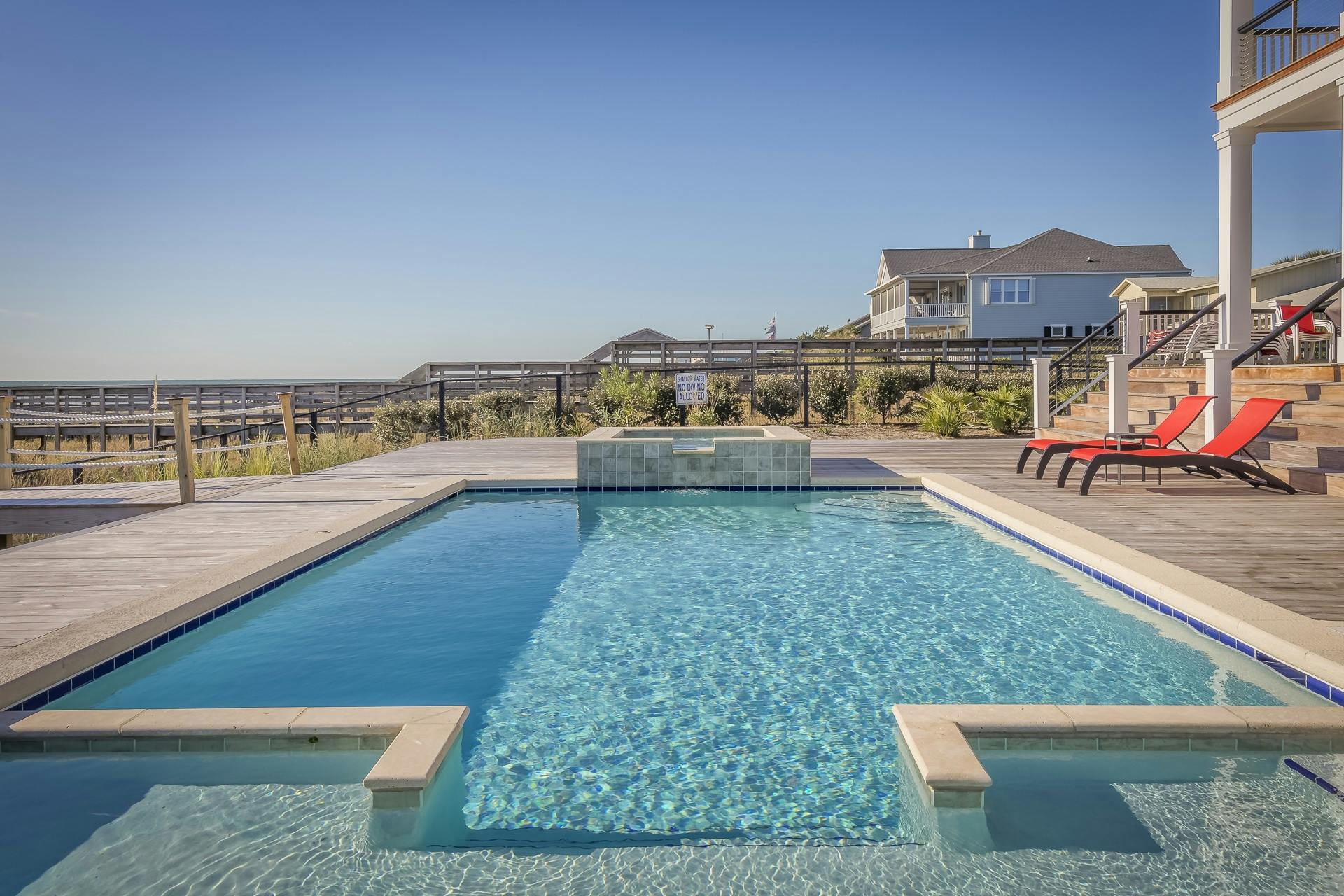 outdoor swimming pool